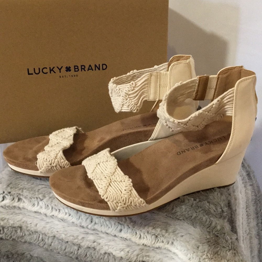 Lucky Brand sandals